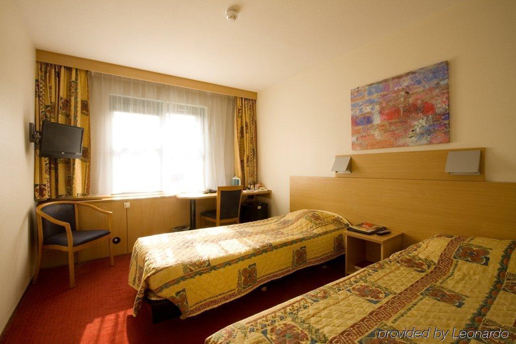 Bastion Hotel Roosendaal Quarto foto
